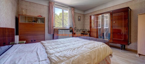 Casa de 2 dormitorios en Villejuif, France No. 165941 4