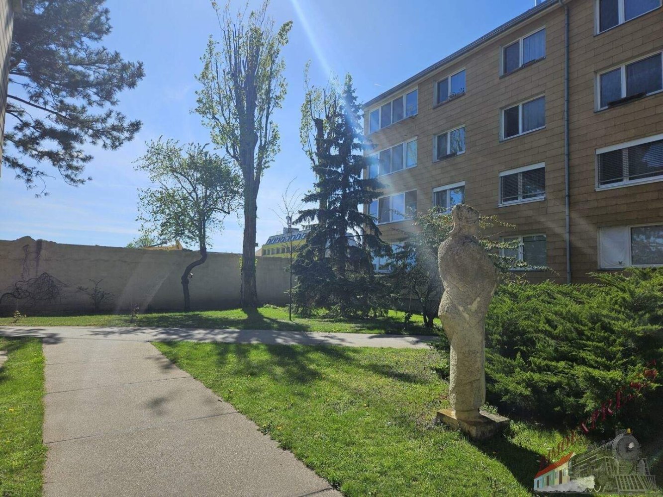 3غرفة شقة في Liesing, Austria رقم 133906