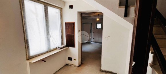 2 bedrooms Apartment in Turin, Italy No. 322029 6