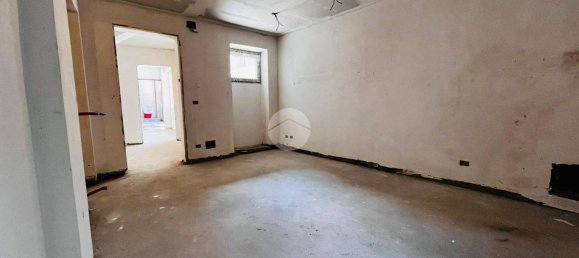 2 bedrooms Apartment in Turin, Italy No. 322029 3