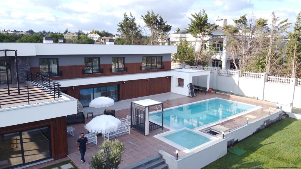 Villa 5+1 in Silivri, Turkey No. 5511