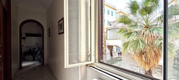 Apartamento de 4 habitaciónes en Palermo, Italy No. 146395 7