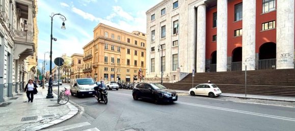 Apartamento de 4 habitaciónes en Palermo, Italy No. 146395 11