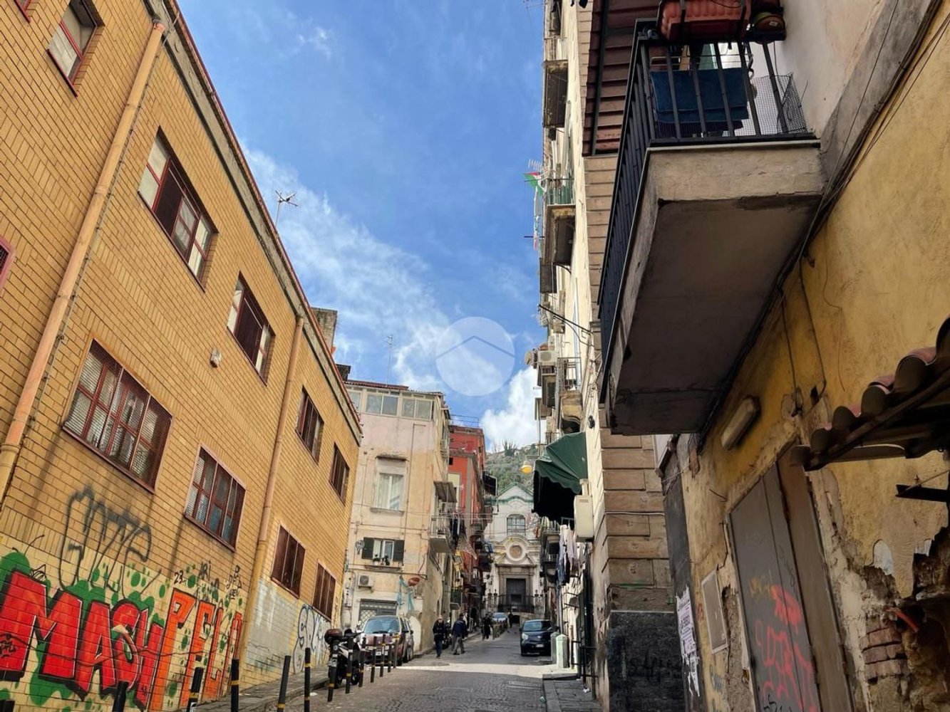 Apartamento de 2 habitaciónes en Naples, Italy No. 34117