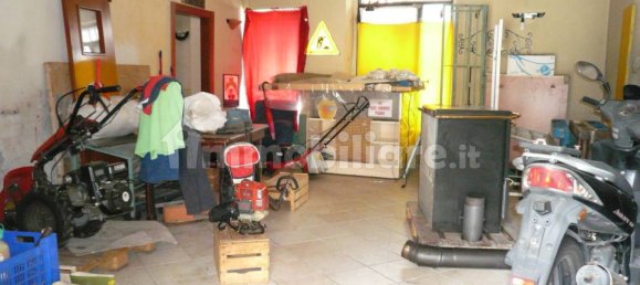 5 rooms Commercial property in Iseo, Italy No. 213806 10