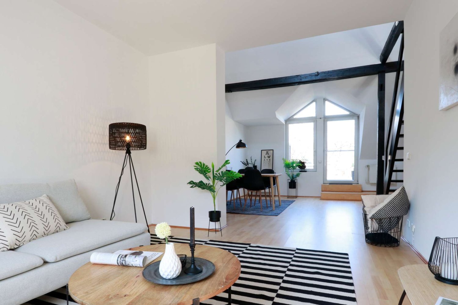 3-salle Duplex à Dusseldorf, Germany No. 42708