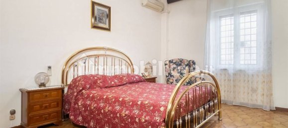 5 bedrooms Villa in Rome, Italy No. 62292 35
