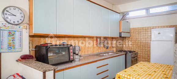 5 bedrooms Villa in Rome, Italy No. 62292 2