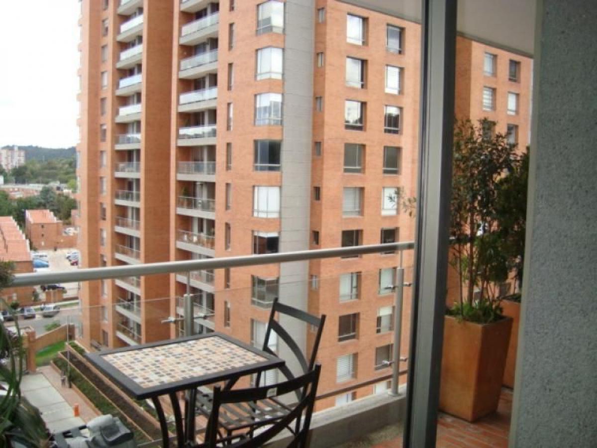 3 bedrooms House in Bogota, Colombia No. 12219