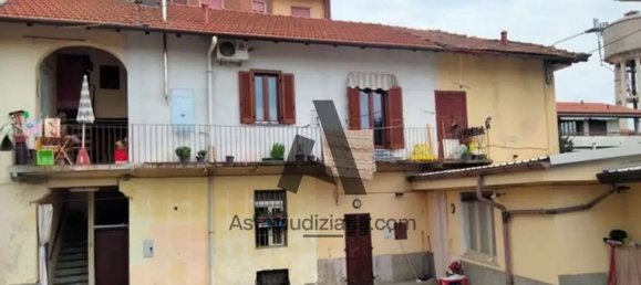 Studio in Cerro Maggiore, Italy No. 287603 3