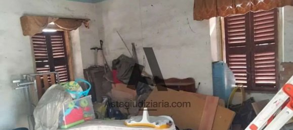 Studio in Cerro Maggiore, Italy No. 287603 4