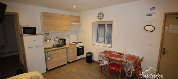 Apartamento de 3 dormitorios en Givet, France No. 80592 5