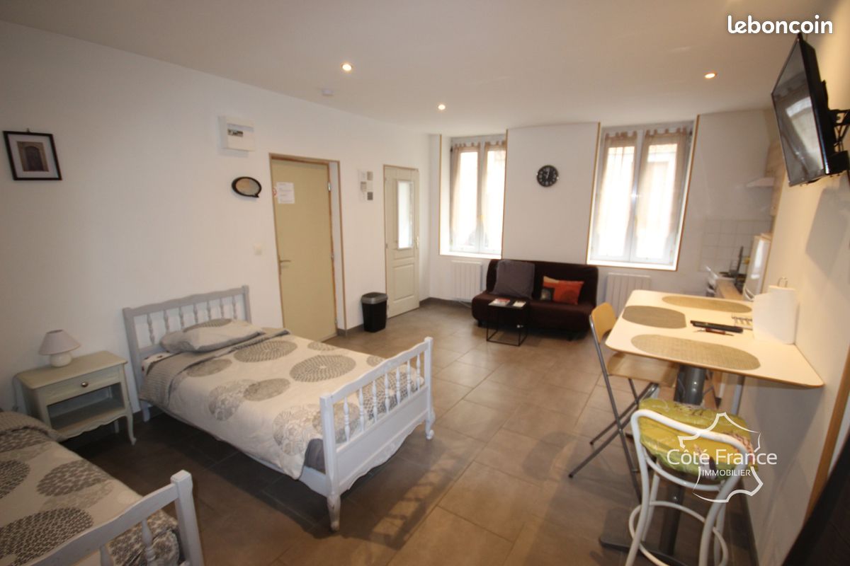 Apartamento de 3 dormitorios en Givet, France No. 80592