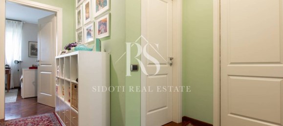 Квартира с 3 спальнями в Сеграте, Италия № 2557 44