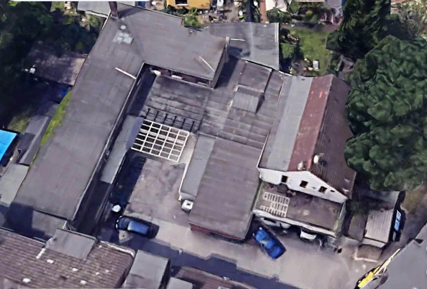 660m² Warehouse in Duisburg, Germany No. 368006