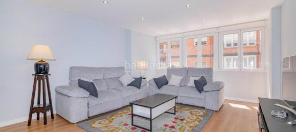 3 bedrooms Apartment in Granada, Spain No. 173803 2