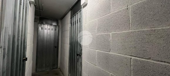 3-salle Appartement à Rome, Italy No. 32102 34