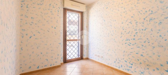 3-salle Appartement à Rome, Italy No. 32102 27