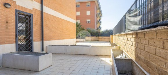 3-salle Appartement à Rome, Italy No. 32102 8