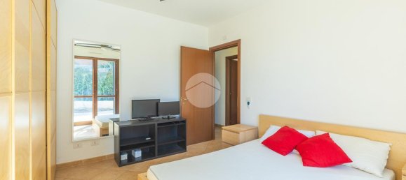 3-salle Appartement à Rome, Italy No. 32102 24