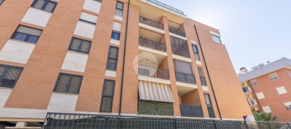 3-salle Appartement à Rome, Italy No. 32102 2