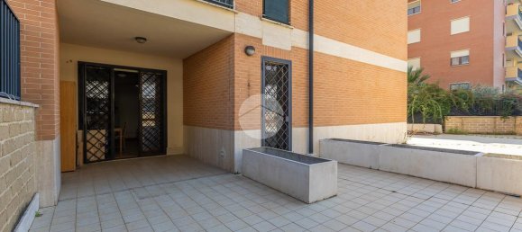 3-salle Appartement à Rome, Italy No. 32102 7