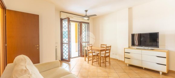 3-salle Appartement à Rome, Italy No. 32102 11