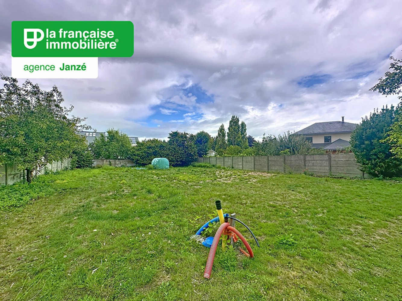  Land in Janze, France No. 359059