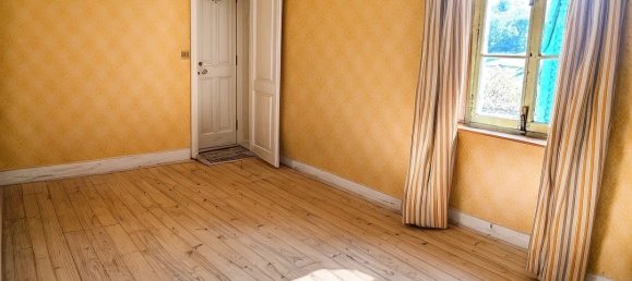 Adosado de 9 habitaciónes en Chambost-Longessaigne, France No. 198269 5