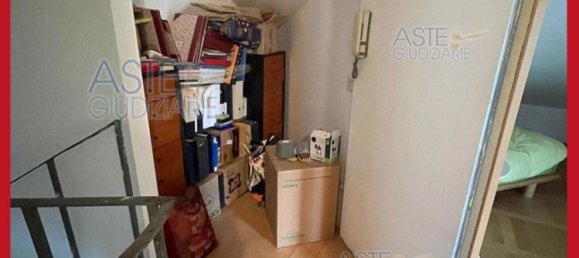 5 bedrooms Apartment in Rome, Italy No. 330857 22