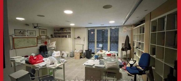 5 bedrooms Apartment in Rome, Italy No. 330857 9