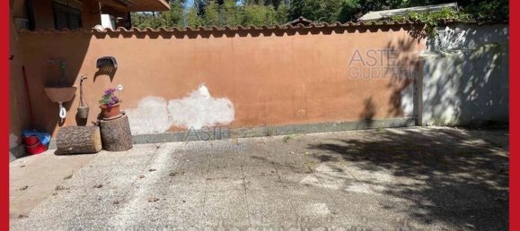 5 bedrooms Apartment in Rome, Italy No. 330857 11