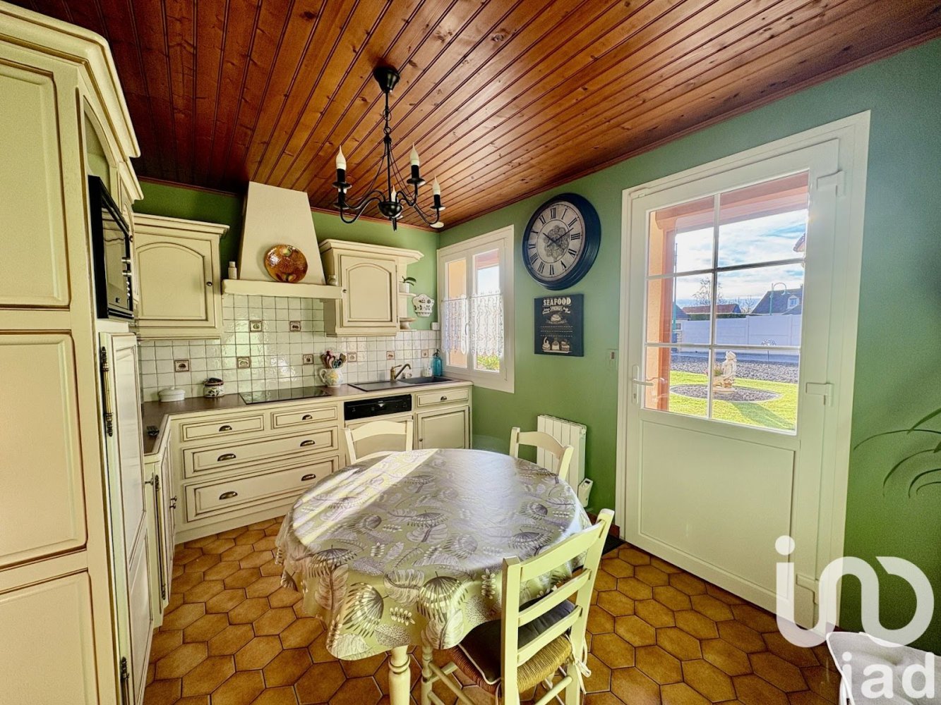 3 chambres Maison de ville à Revelles, France No. 271411