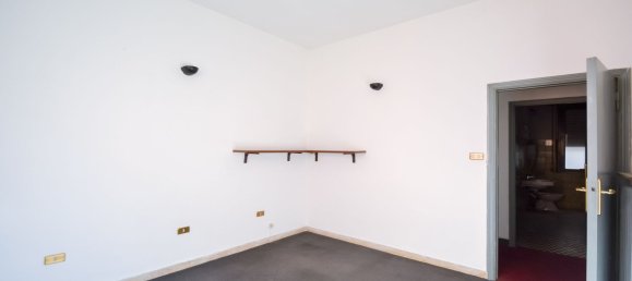 5 rooms Apartment in Rimini, Italy No. 275404 5