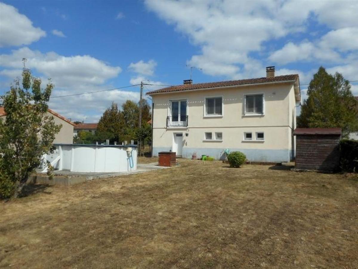 Casa T3 em Pressac, France N.º 37935