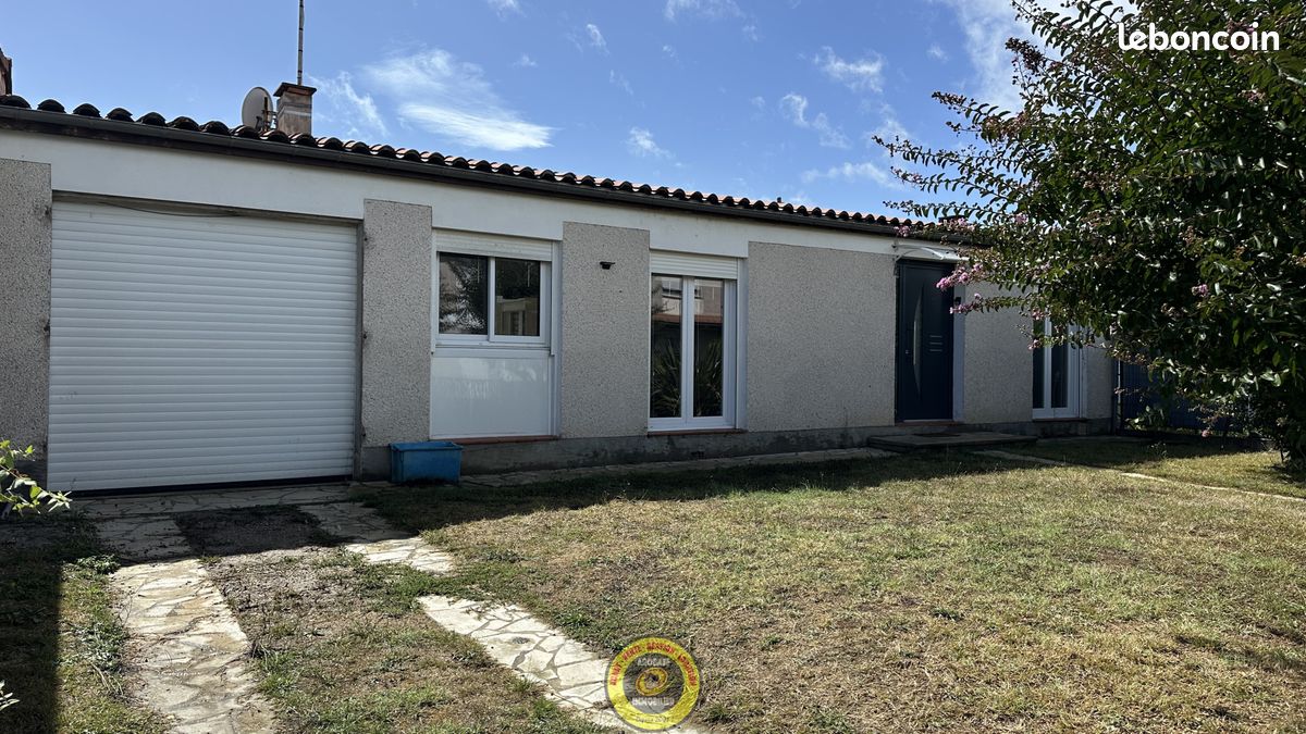 3 bedrooms House in Aiguillon, France No. 337780