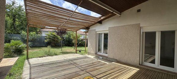 3 bedrooms House in Aiguillon, France No. 337780 17