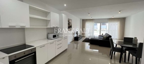 2 chambres Appartement à Saint Julian's, Malta No. 216 5