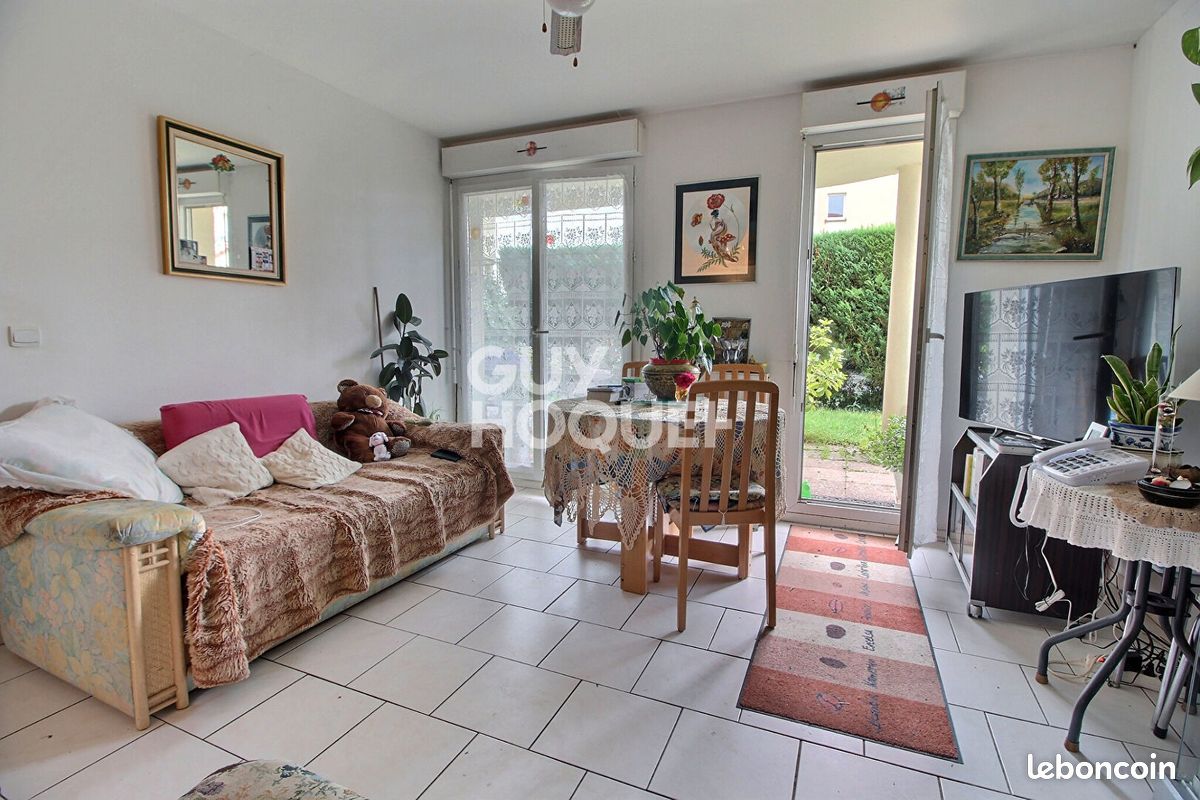 Apartamento T1 em Le Perray-en-Yvelines, France N.º 330424