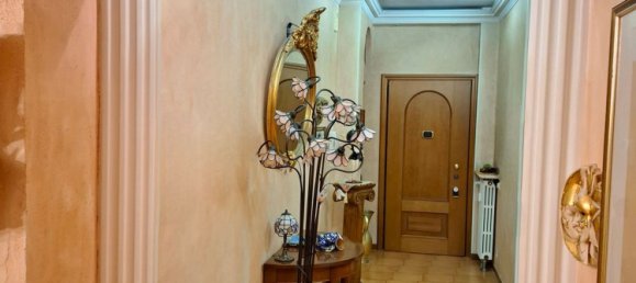 Квартира с 3 комнатами в Корсико, Италия № 69044 8