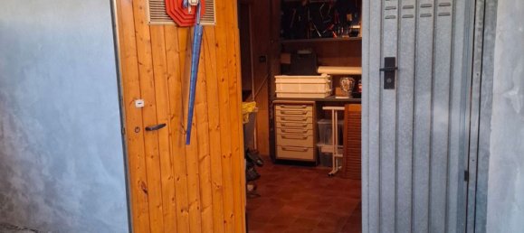 Квартира с 3 комнатами в Корсико, Италия № 69044 24