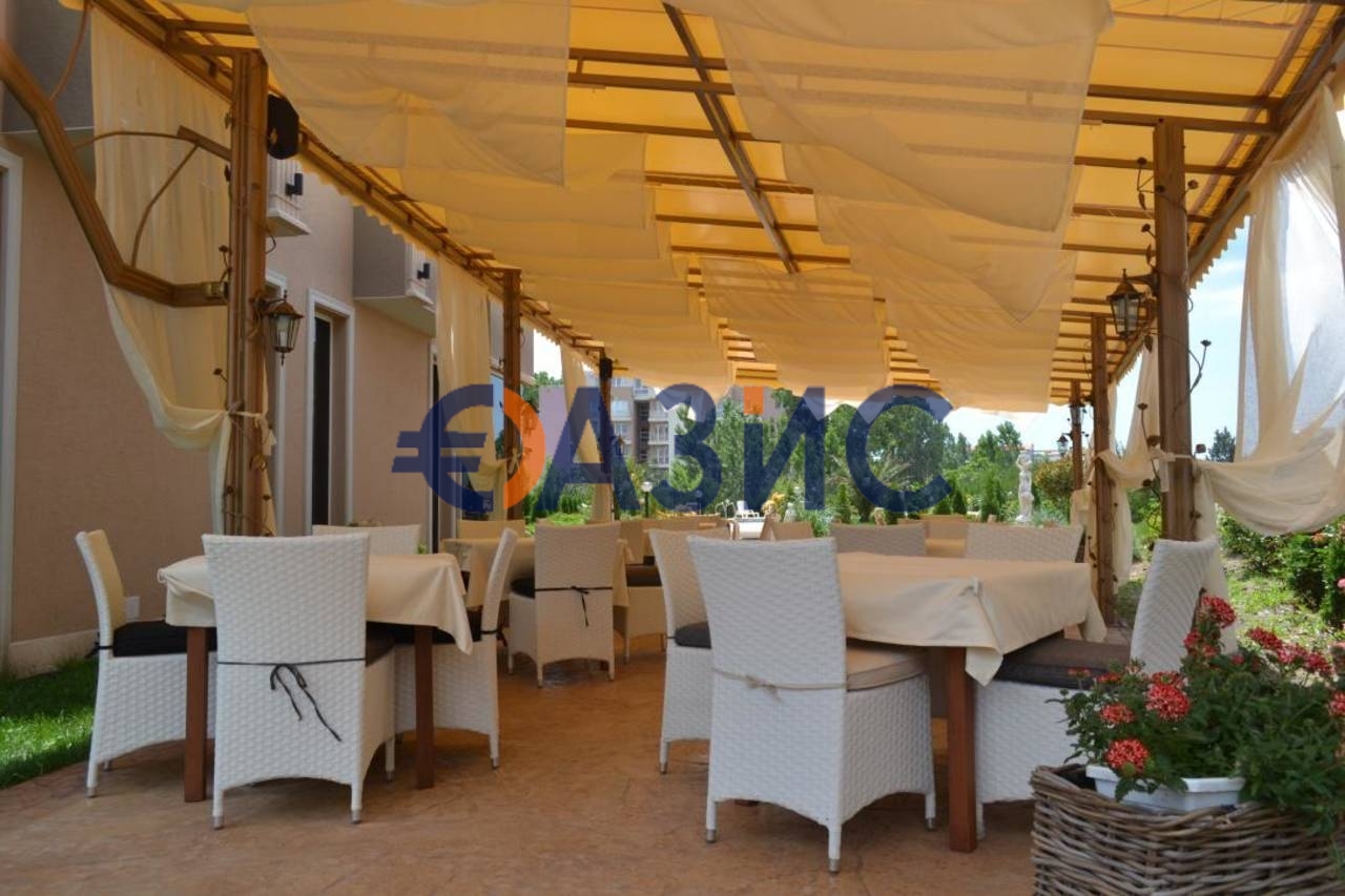 Propriété commerciale à Sveti Vlas, Bulgaria 256.8m² No. 929