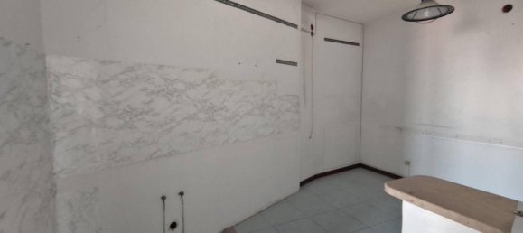 2 rooms Apartment in Foggia, Italy No. 133386 8