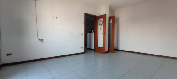 2 rooms Apartment in Foggia, Italy No. 133386 9