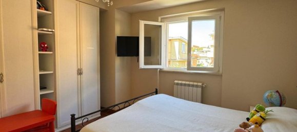 Квартира с 4 спальнями в Неттуно, Италия № 323557 12