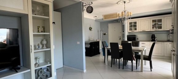 Квартира с 4 спальнями в Неттуно, Италия № 323557 43