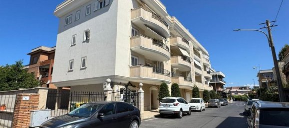 Квартира с 4 спальнями в Неттуно, Италия № 323557 15