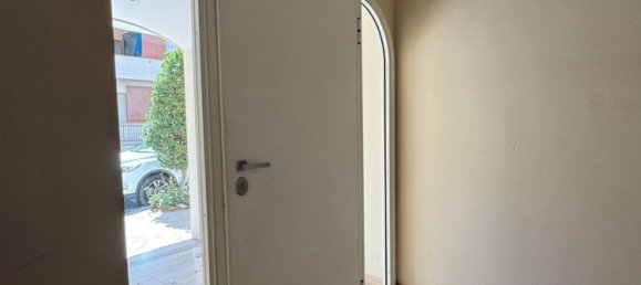 Квартира с 4 спальнями в Неттуно, Италия № 323557 24