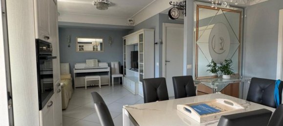 Квартира с 4 спальнями в Неттуно, Италия № 323557 44