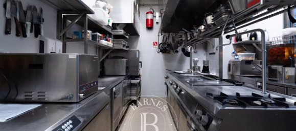 920m² Hotel in Porto, Portugal No. 127798 26